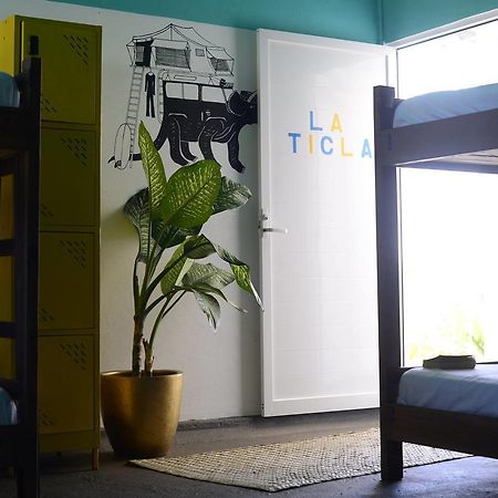 Hostal Olas Altas Манзанило Екстериор снимка